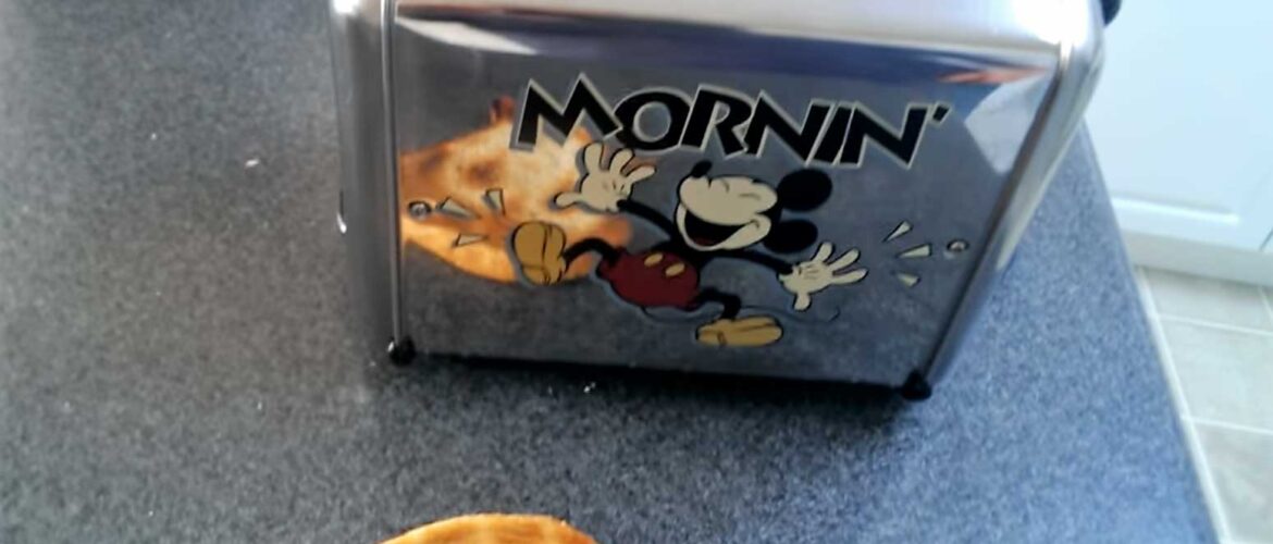 Best Mickey Mouse toaster
