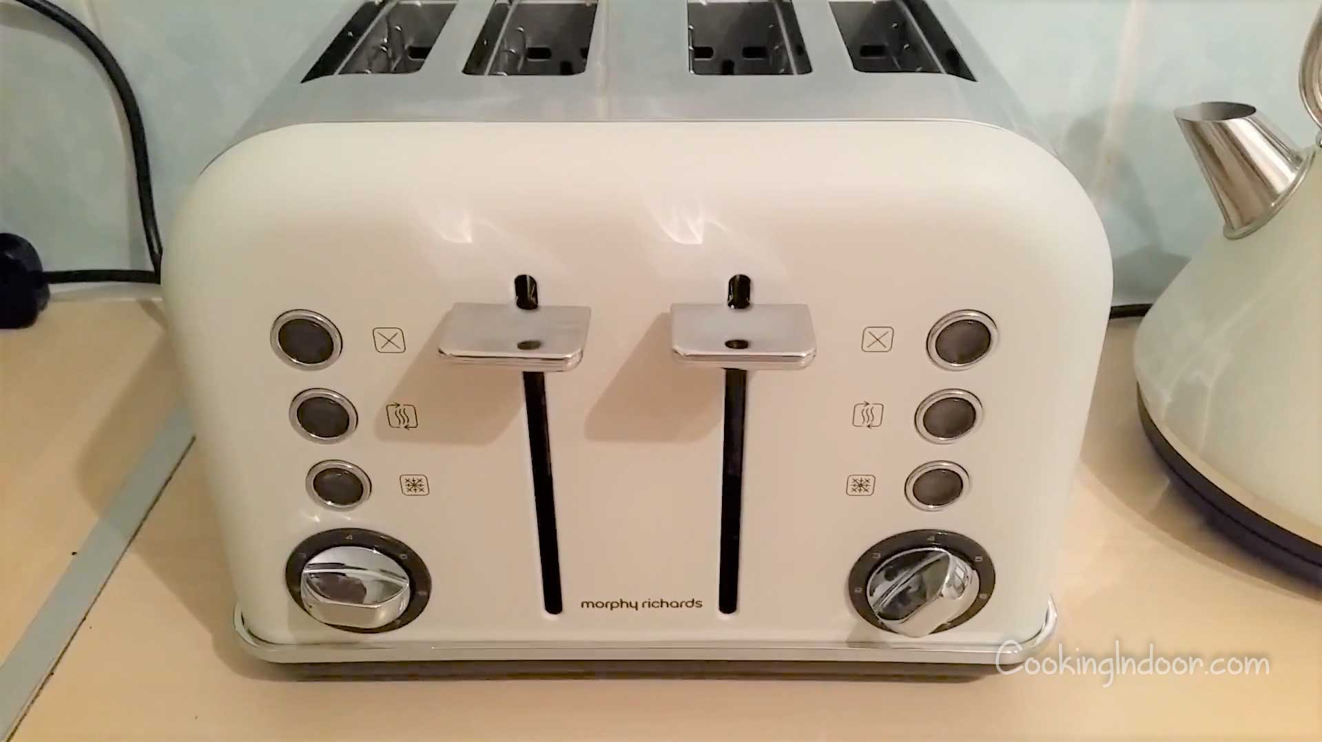 KitchenAid KMT4203FP Pro Line Series Frosted Pearl White 4-Slice Automatic  Toaster