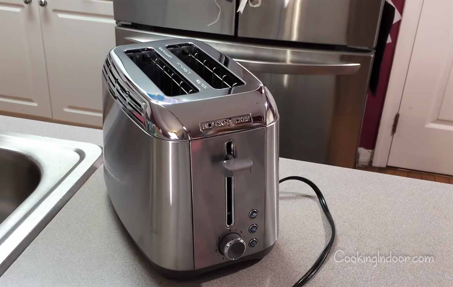 Black 2-Slice Toasters Stainless Steel Retro Toaster with Extra Wide Slots