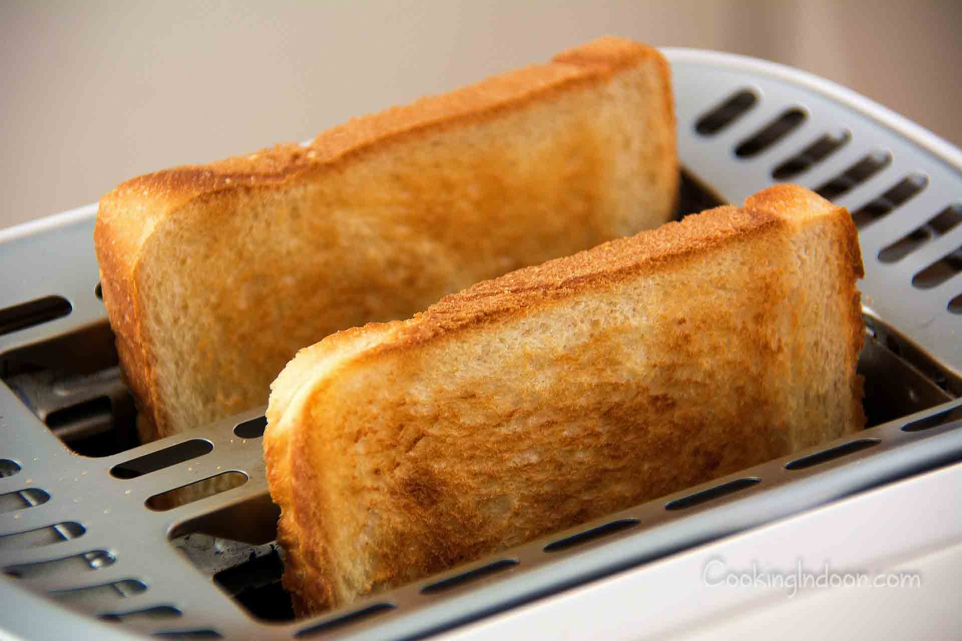 How hot does a toaster get